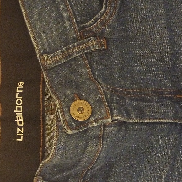Liz Claiborne Blue Jeans - Picture 2 of 8